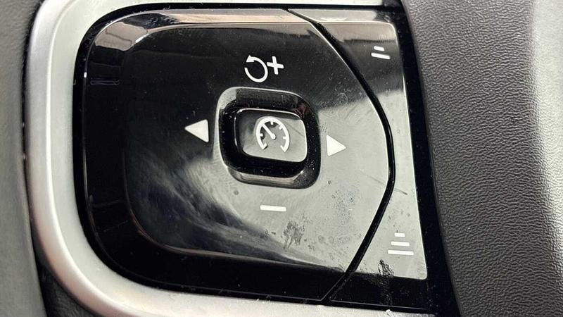 Used Volvo XC60 2025 for sale - 76979490: Photo 30