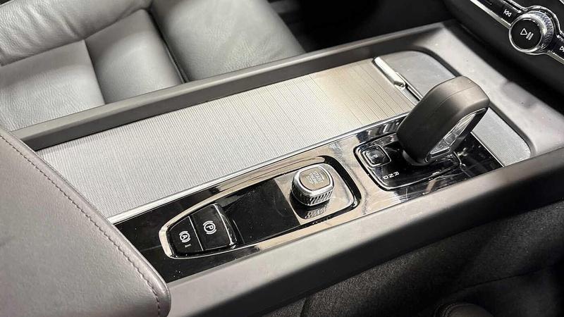 Used Volvo XC60 2025 for sale - 76979490: Photo 31