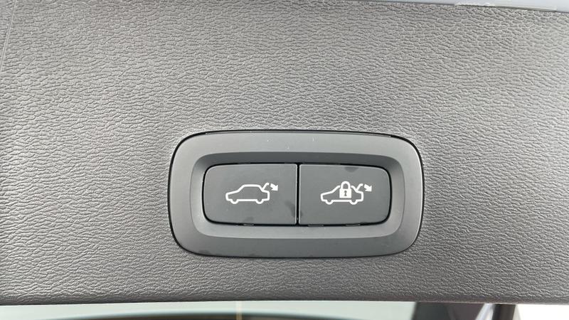 Used Volvo XC40 2025 for sale - 76508256: Photo 17