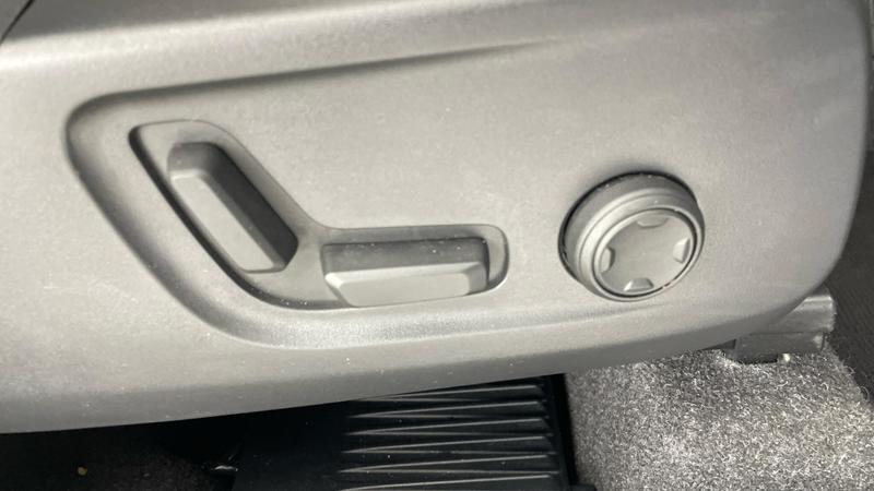 Used Volvo XC40 2025 for sale - 76508256: Photo 18