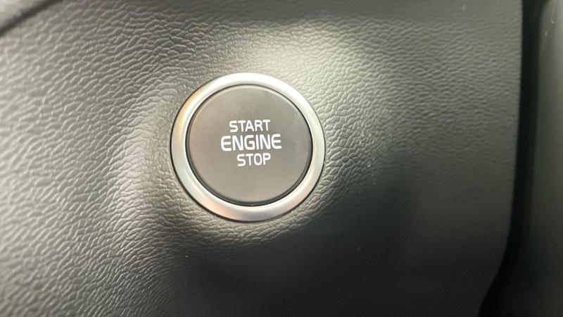 Used Volvo XC40 2025 for sale - 76508256: Photo 21