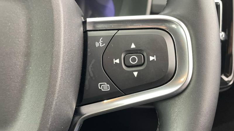 Used Volvo XC40 2025 for sale - 76508256: Photo 25