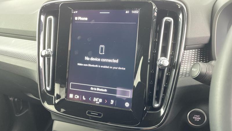 Used Volvo XC40 2025 for sale - 76508256: Photo 31