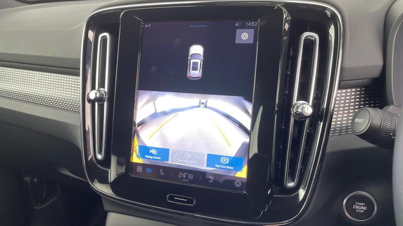 Used Volvo XC40 2025 for sale - 76508256: Photo 32