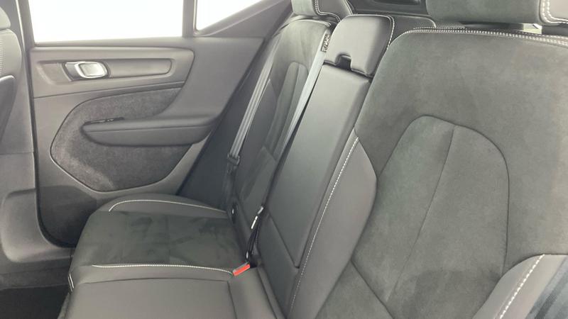 Used Volvo XC40 2025 for sale - 76508256: Photo 36
