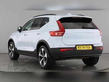 Used Volvo XC40 2025 for sale - 76508256: Photo