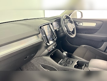 Used Volvo XC40 2020 for sale - 77965348: Photo