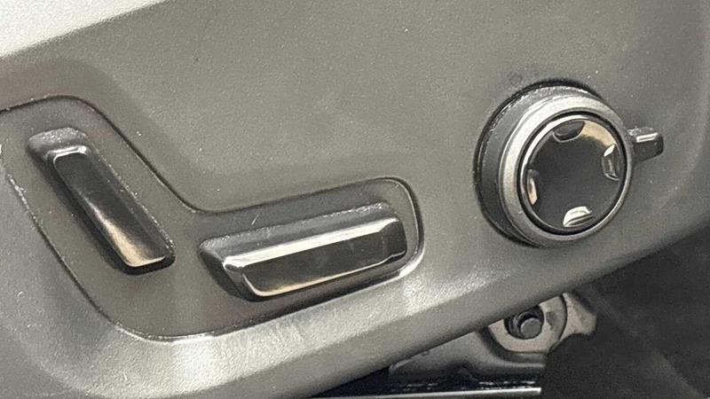 Used Volvo XC60 2024 for sale - 76895606: Photo 28