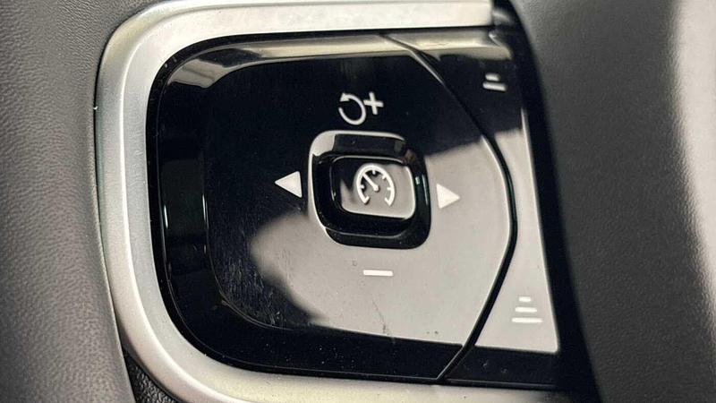 Used Volvo XC60 2024 for sale - 76895606: Photo 31