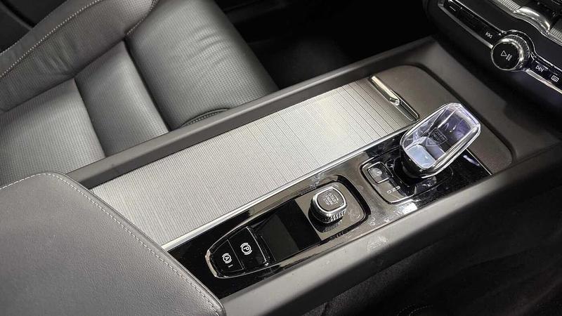 Used Volvo XC60 2024 for sale - 76895606: Photo 32