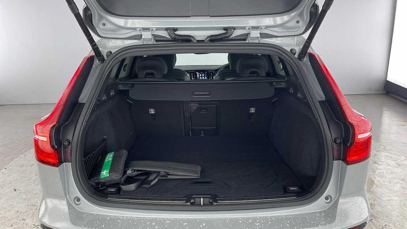 Used Volvo V60 2025 for sale - 76008654: Photo 13