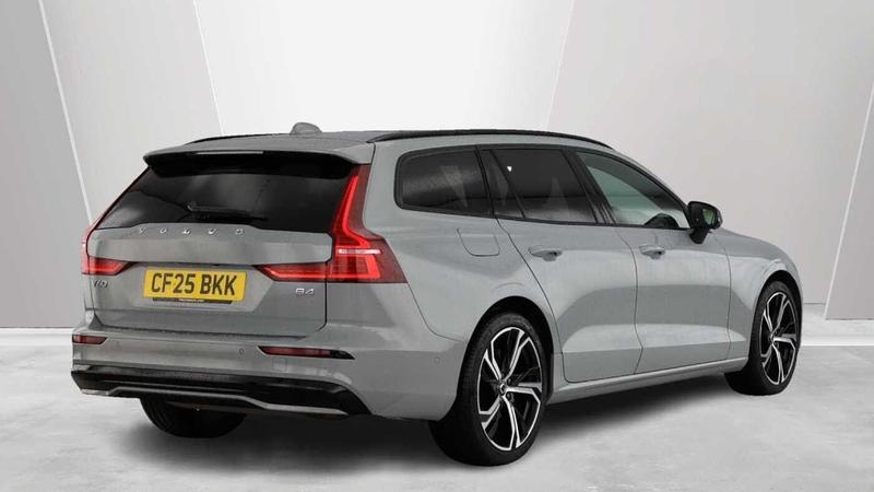 Used Volvo V60 2025 for sale - 76008654: Photo 2