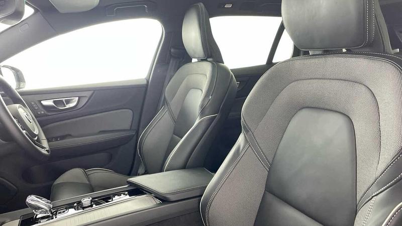 Used Volvo V60 2025 for sale - 76008654: Photo 40