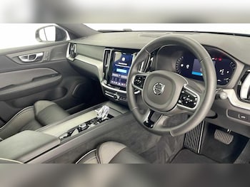Used Volvo V60 2025 for sale - 76008654: Photo