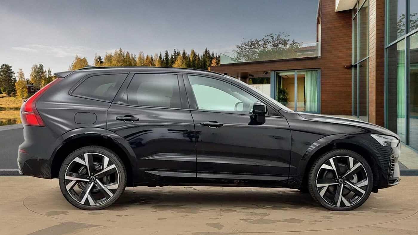 Used Volvo XC60 2025 for sale - 77515901: Photo 2