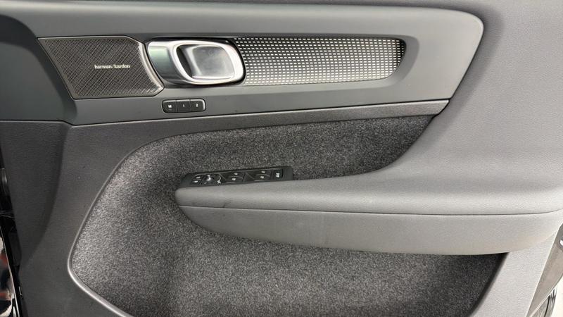 Used Volvo XC40 2025 for sale - 76710127: Photo 16