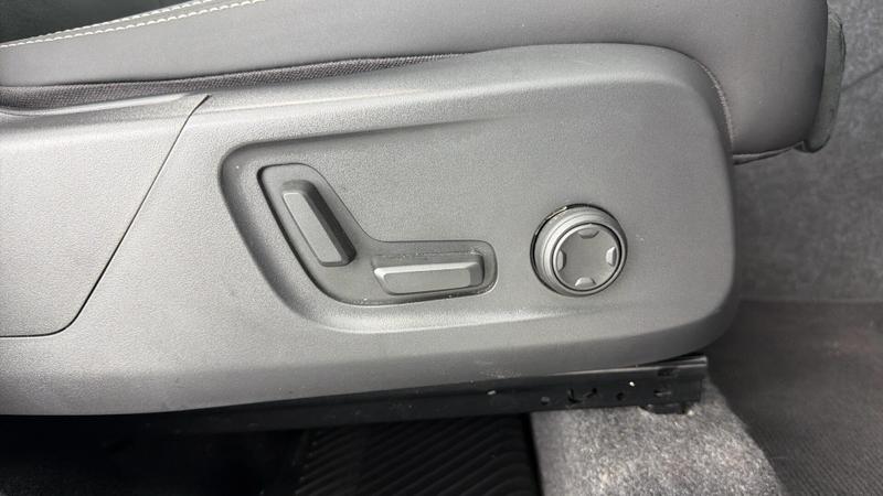 Used Volvo XC40 2025 for sale - 76710127: Photo 19