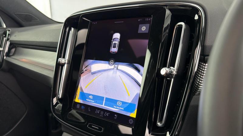 Used Volvo XC40 2025 for sale - 76710127: Photo 27