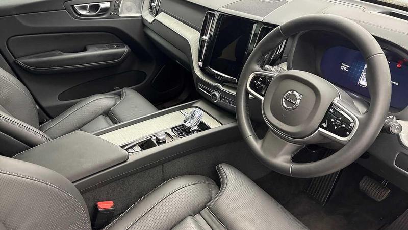 Used Volvo XC60 2025 for sale - 77088177: Photo 9