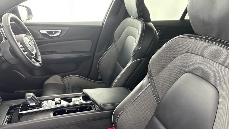 Used Volvo V60 2021 for sale - 77427112: Photo 34