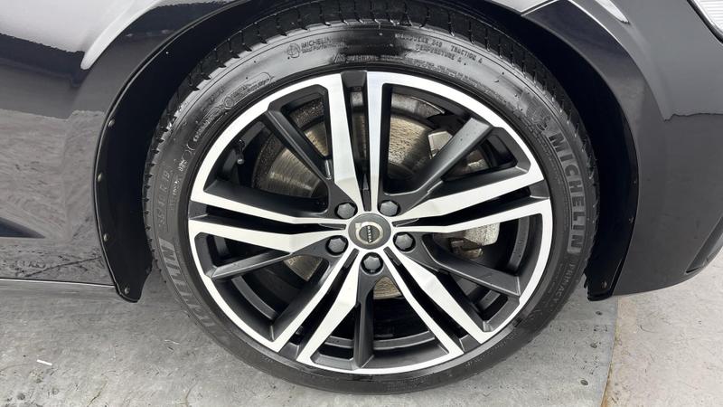 Used Volvo V60 2021 for sale - 77427112: Photo 5