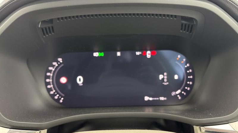 Used Volvo XC60 2025 for sale - 77286288: Photo 11