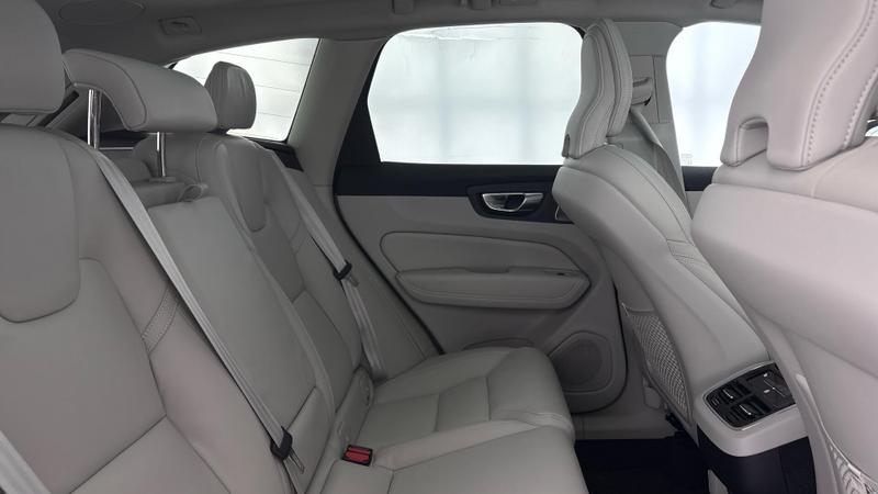 Used Volvo XC60 2025 for sale - 77286288: Photo 9