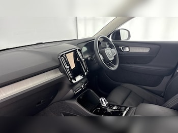 Used Volvo XC40 2025 for sale - 78596511: Photo