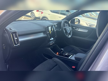 Used Volvo XC40 2026 for sale - 79030255: Photo