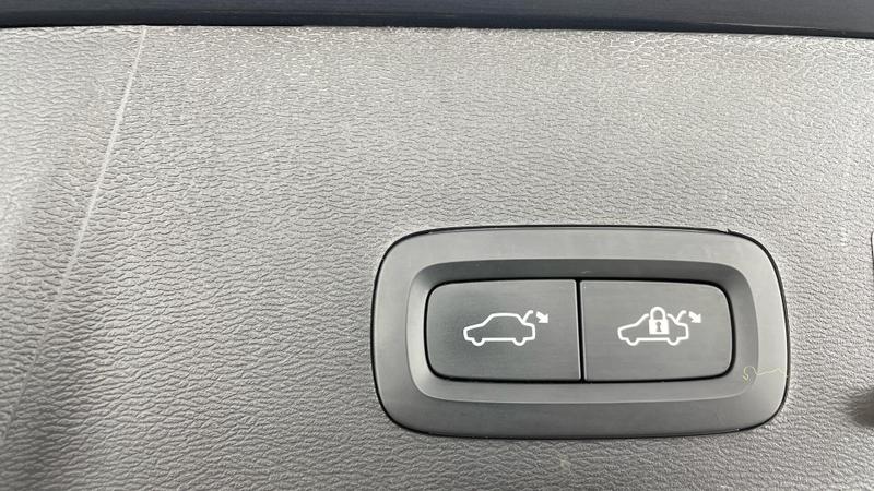 Used Volvo XC40 2022 for sale - 75856089: Photo 27