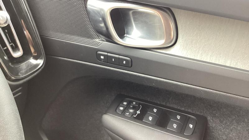 Used Volvo XC40 2022 for sale - 75856089: Photo 40
