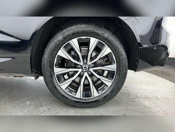Used Volvo XC60 2023 for sale - 78722057: Photo