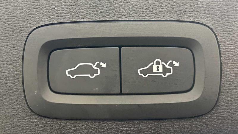 Used Volvo XC40 2022 for sale - 76895617: Photo 19