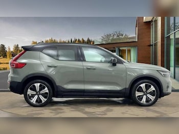Used Volvo XC40 2022 for sale - 76895617: Photo