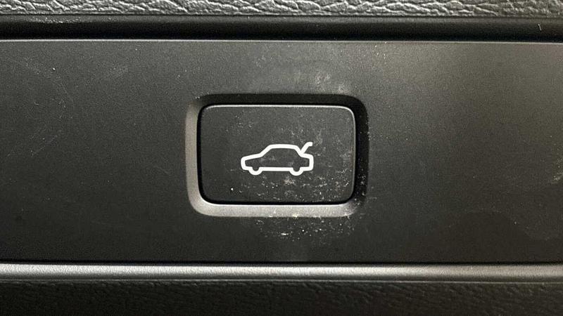 Used Volvo XC40 2022 for sale - 76895617: Photo 30