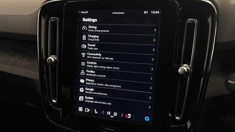 Used Volvo XC40 2022 for sale - 76895617: Photo 35