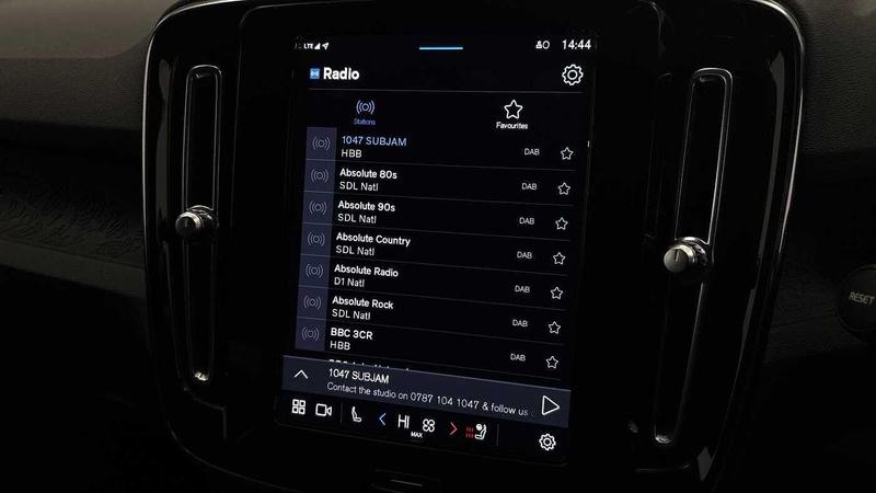 Used Volvo XC40 2022 for sale - 76895617: Photo 37