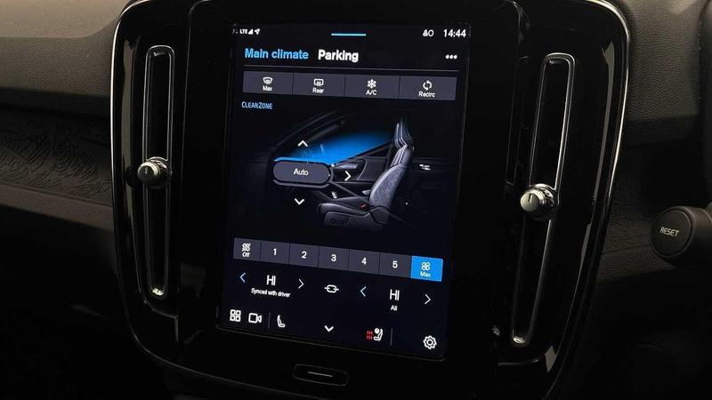 Used Volvo XC40 2022 for sale - 76895617: Photo 39