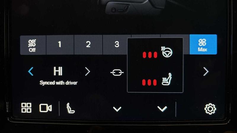 Used Volvo XC40 2022 for sale - 76895617: Photo 41