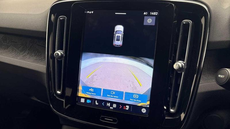 Used Volvo XC40 2022 for sale - 76895617: Photo 42