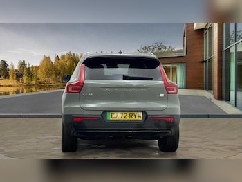 Used Volvo XC40 2022 for sale - 76895617: Photo