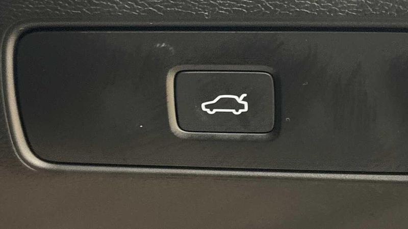 Used Volvo XC40 2022 for sale - 77152117: Photo 29