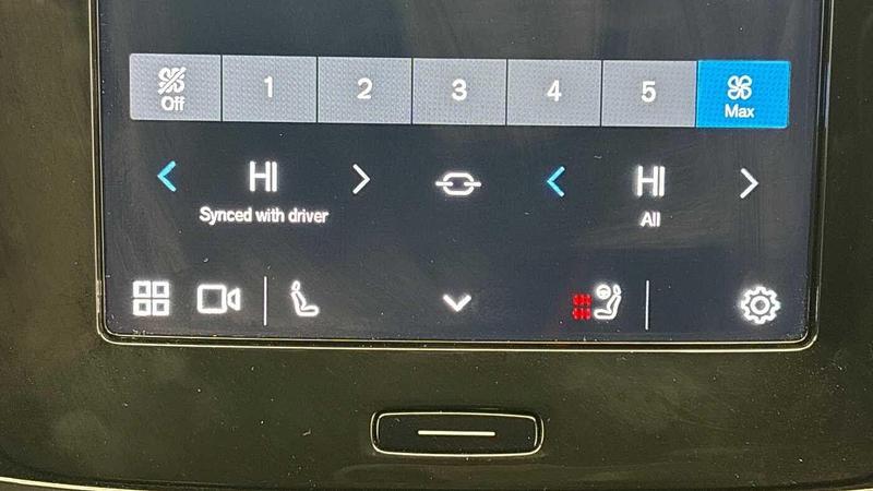 Used Volvo XC40 2022 for sale - 77152117: Photo 39