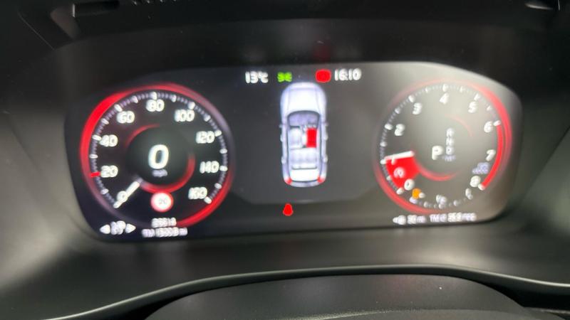 Used Volvo XC40 2020 for sale - 77055895: Photo 11