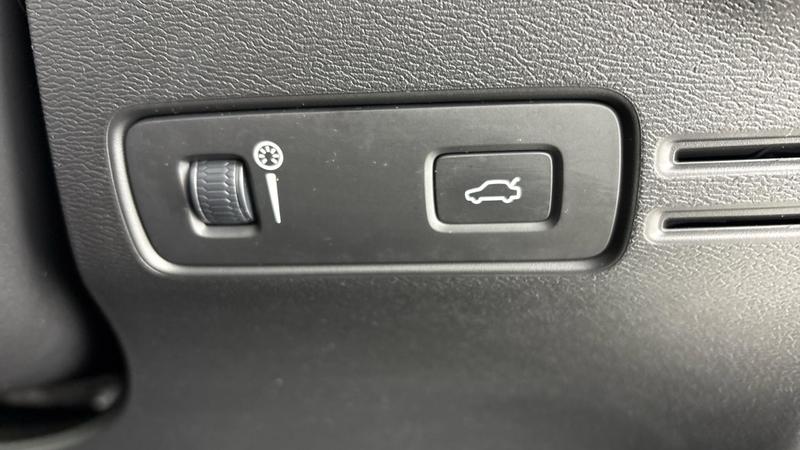 Used Volvo XC40 2020 for sale - 77055895: Photo 31