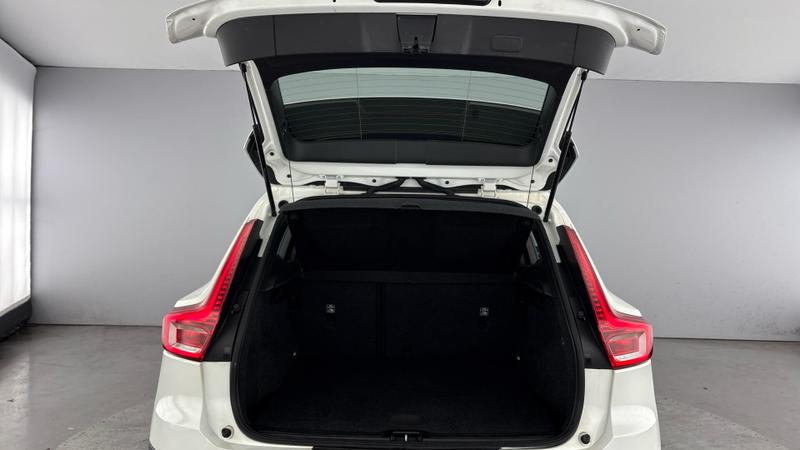 Used Volvo XC40 2021 for sale - 77258469: Photo 12