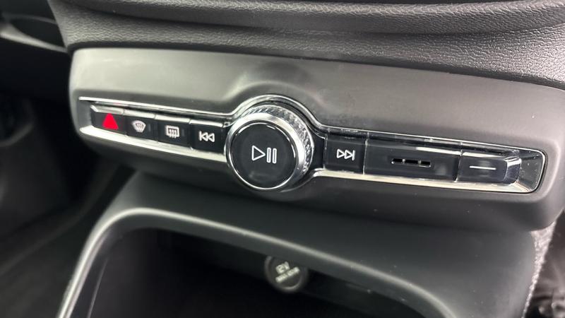 Used Volvo XC40 2021 for sale - 77258469: Photo 21