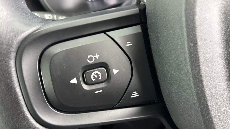 Used Volvo XC40 2021 for sale - 77258469: Photo 24