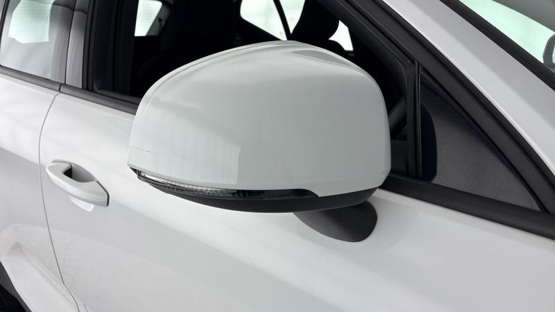 Used Volvo XC40 2021 for sale - 77258469: Photo 36