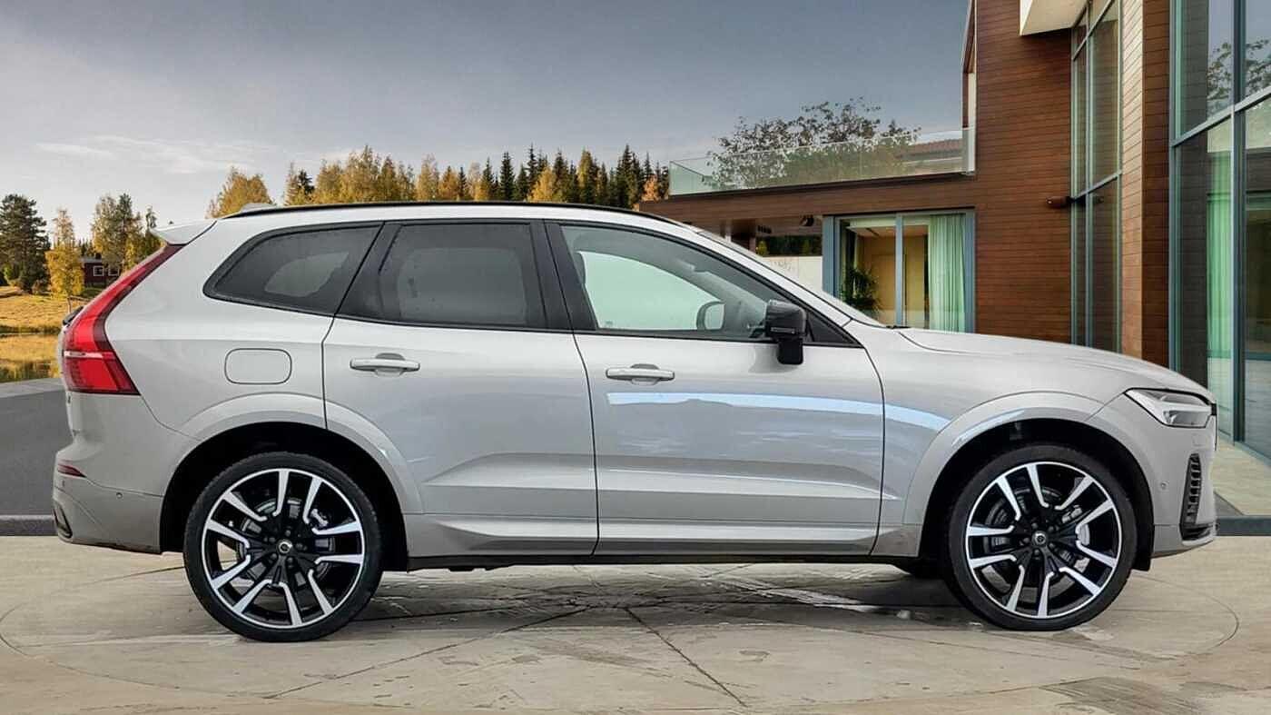 Used Volvo XC60 2025 for sale - 77515881: Photo 2